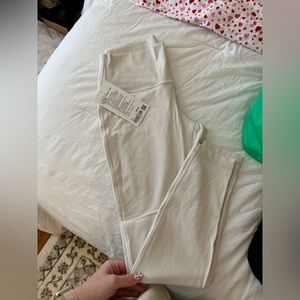 NWT White Opal Align leggings